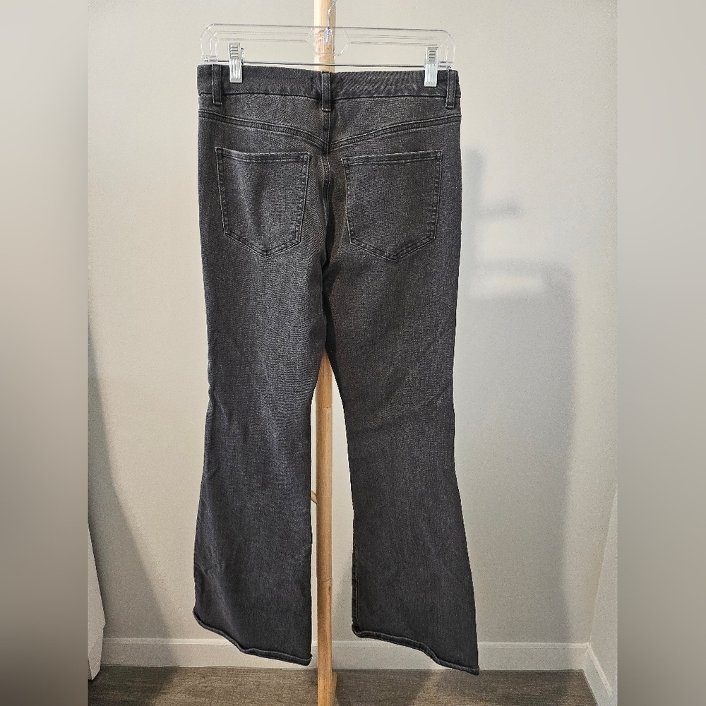 Express Women's Black Jeans. Flare High Rise Super Stretch (Size: 6/8/10) - Picture 5 of 5